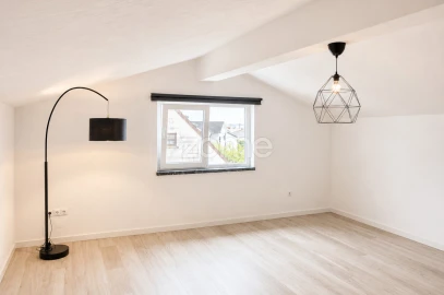Moradia T6 para Venda em Tavarede