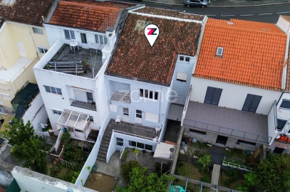 Moradia T5 para Venda em Ponta Delgada (São Pedro)