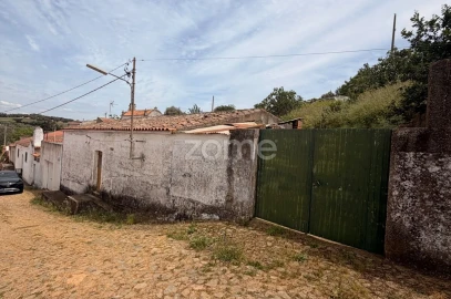 Moradia T3 para Venda em Vila Ruiva