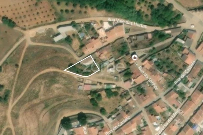 Moradia T3 para Venda em Vila Ruiva