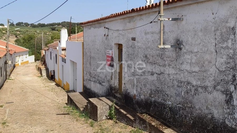 Moradia T3 para Venda em Vila Ruiva