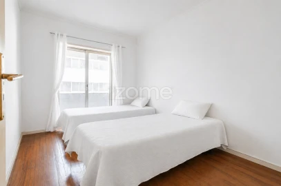 Apartamento T3 para Venda em Ferreiros e Gondizalves