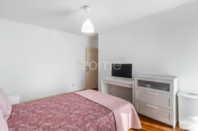 Apartamento T3 para Venda em Ferreiros e Gondizalves