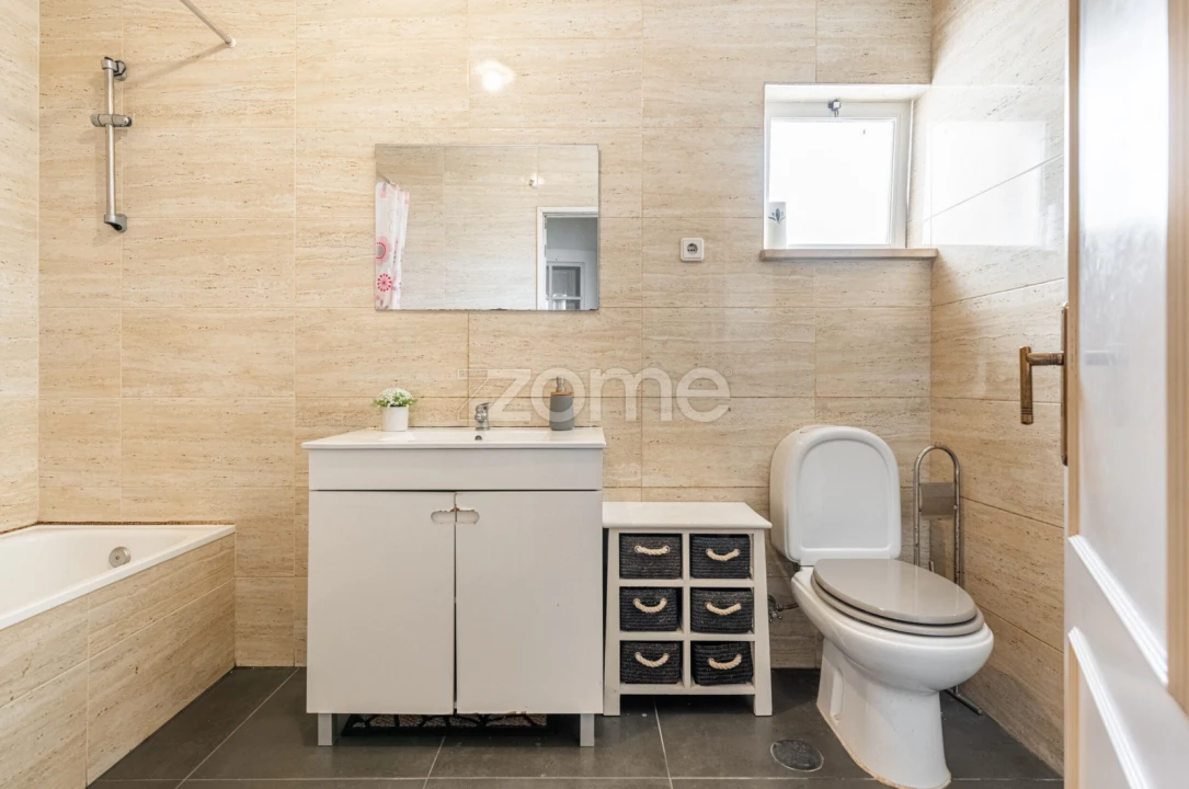 Apartamento T3 para Venda em Ferreiros e Gondizalves Foto 13