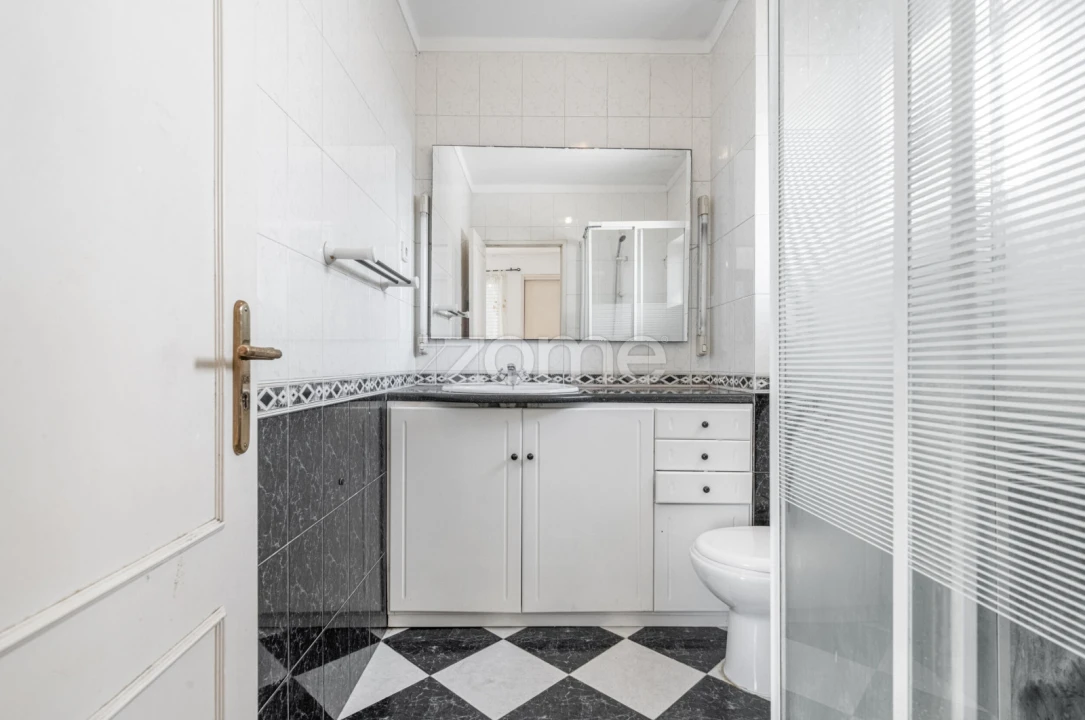 Apartamento T3 para Venda em Ferreiros e Gondizalves Foto 17