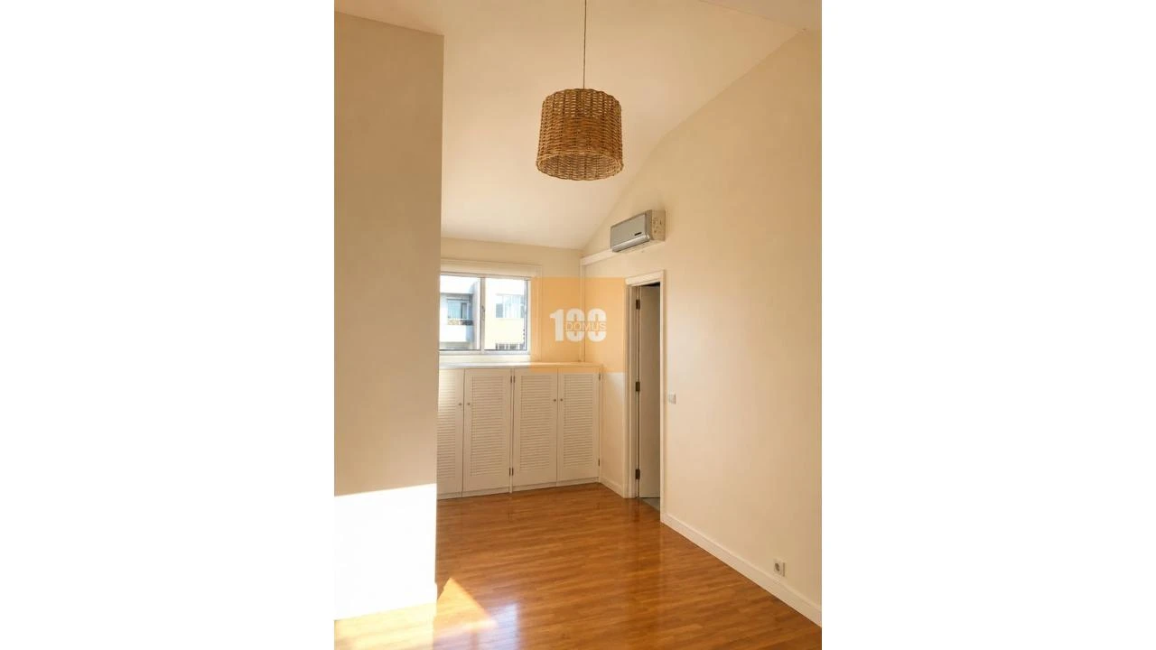Apartamento T2 para Arrendamento em Pedroso e Seixezelo Foto 13