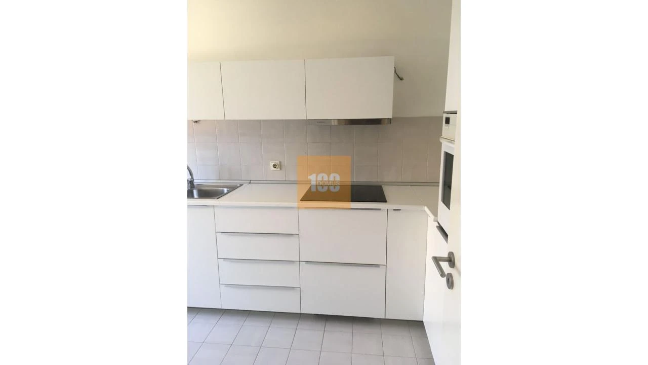 Apartamento T2 para Arrendamento em Pedroso e Seixezelo Foto 10