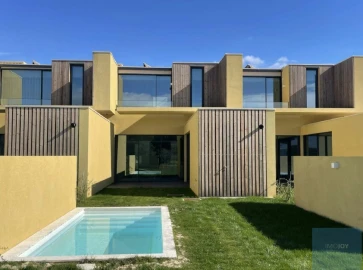 Moradia T3 para Venda em Quarteira