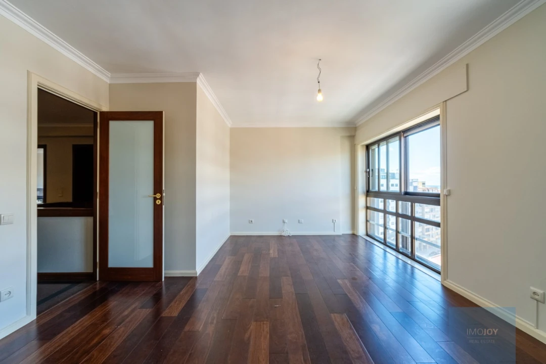 Apartamento T5 para Venda em Matosinhos e Leça da Palmeira Foto 13