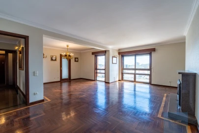 Apartamento T5 para Venda em Matosinhos e Leça da Palmeira