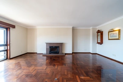 Apartamento T5 para Venda em Matosinhos e Leça da Palmeira
