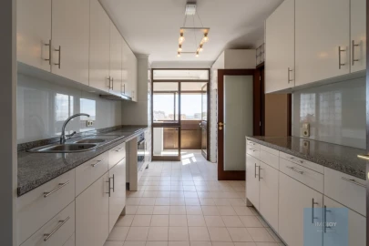 Apartamento T5 para Venda em Matosinhos e Leça da Palmeira