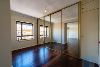 Apartamento T5 para Venda em Matosinhos e Leça da Palmeira