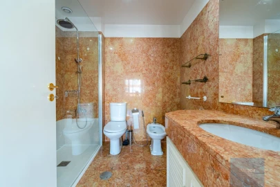 Apartamento T5 para Venda em Matosinhos e Leça da Palmeira