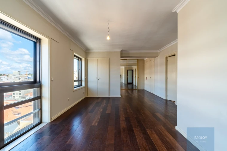 Apartamento T5 para Venda em Matosinhos e Leça da Palmeira Foto 16