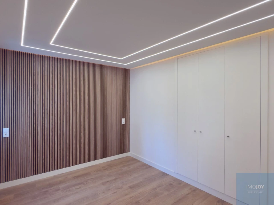Apartamento T2 para Venda em Quarteira Foto 11