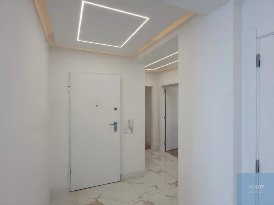 Apartamento T2 para Venda em Quarteira Foto 5