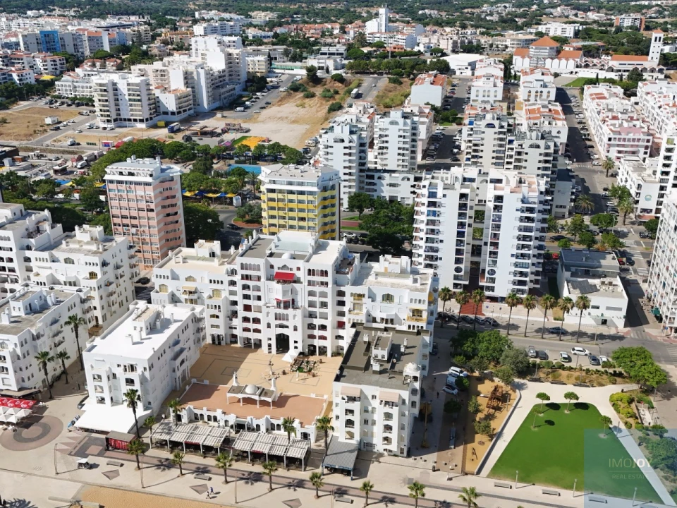 Apartamento T2 para Venda em Quarteira Foto 19