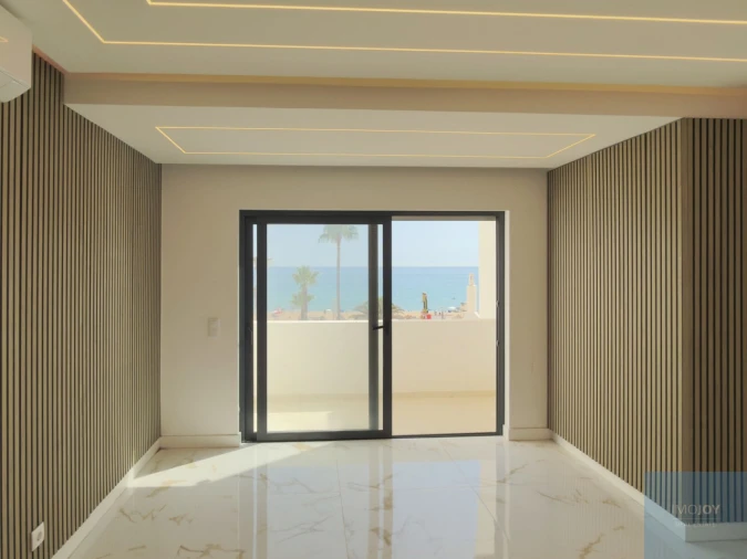 Apartamento T2 para Venda em Quarteira Foto 2