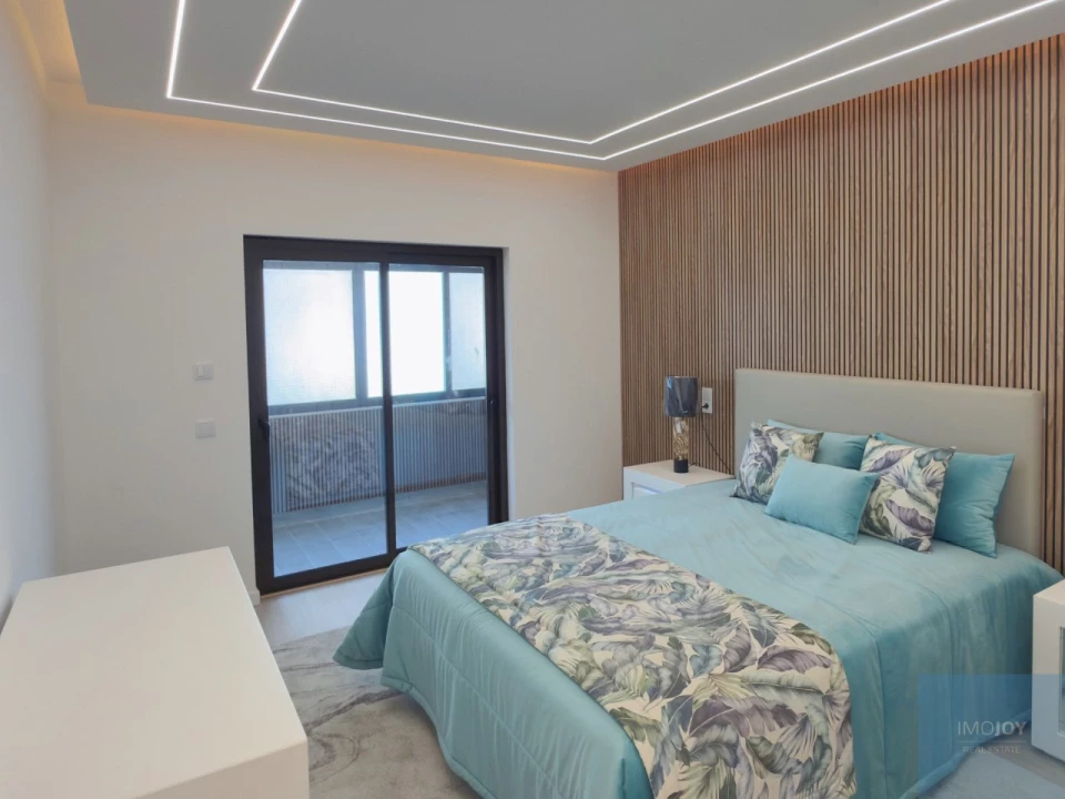 Apartamento T3 para Venda em Quarteira Foto 7
