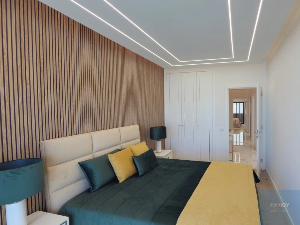 Apartamento T3 para Venda em Quarteira Foto 11