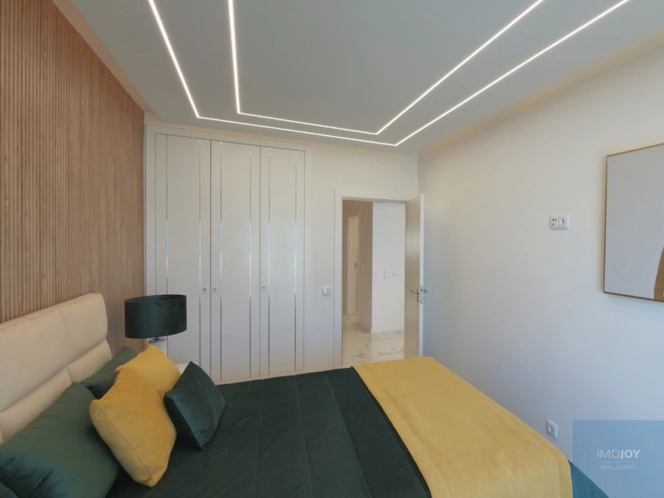 Apartamento T3 para Venda em Quarteira Foto 12