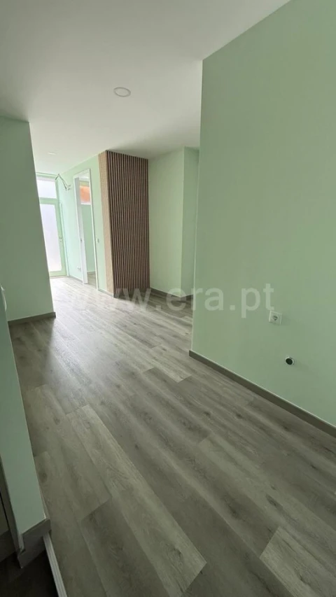 Apartamento T4 para Venda em Mafamude e Vilar do Paraíso