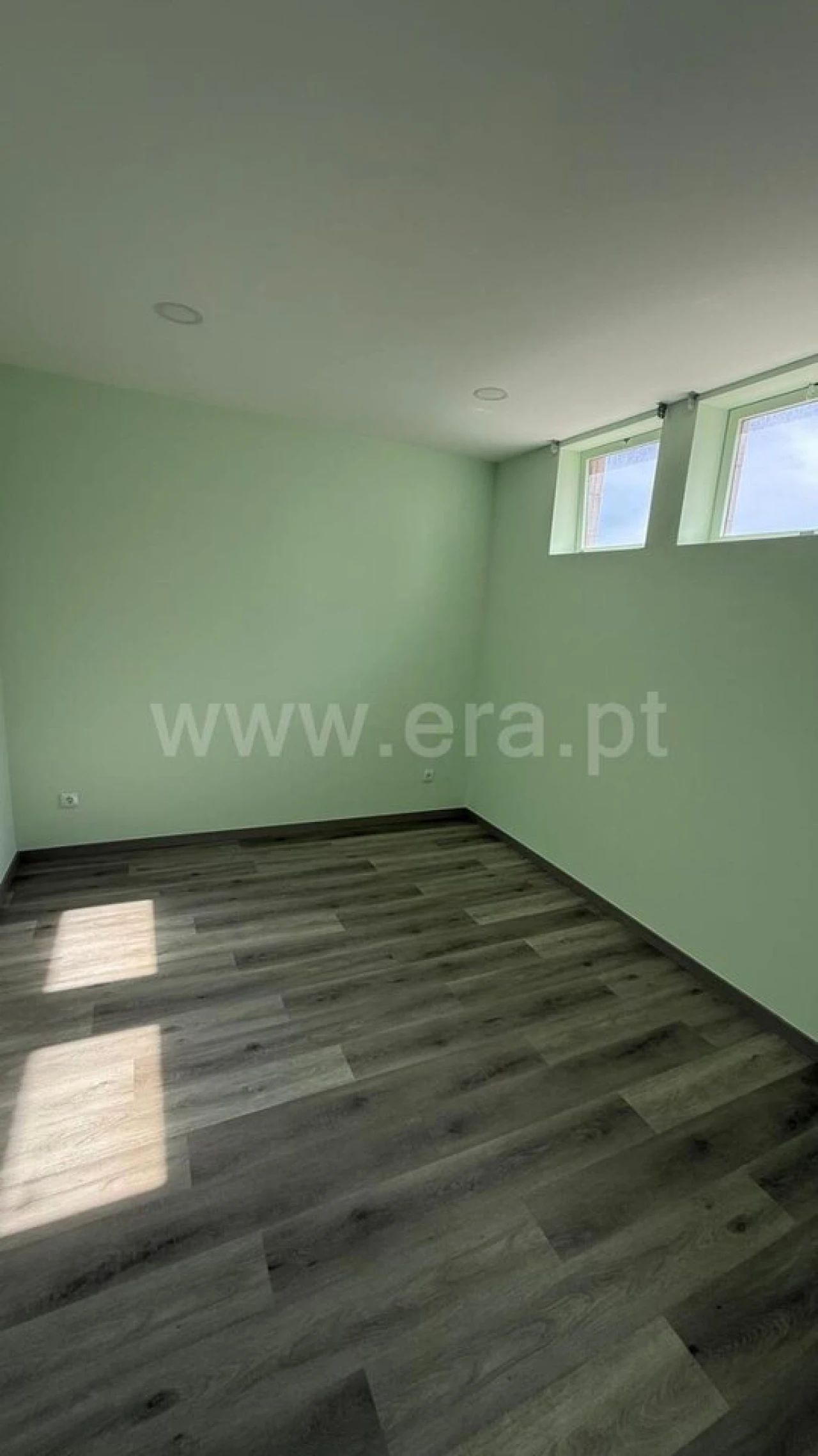 Apartamento T4 para Venda em Mafamude e Vilar do Paraíso Foto 11