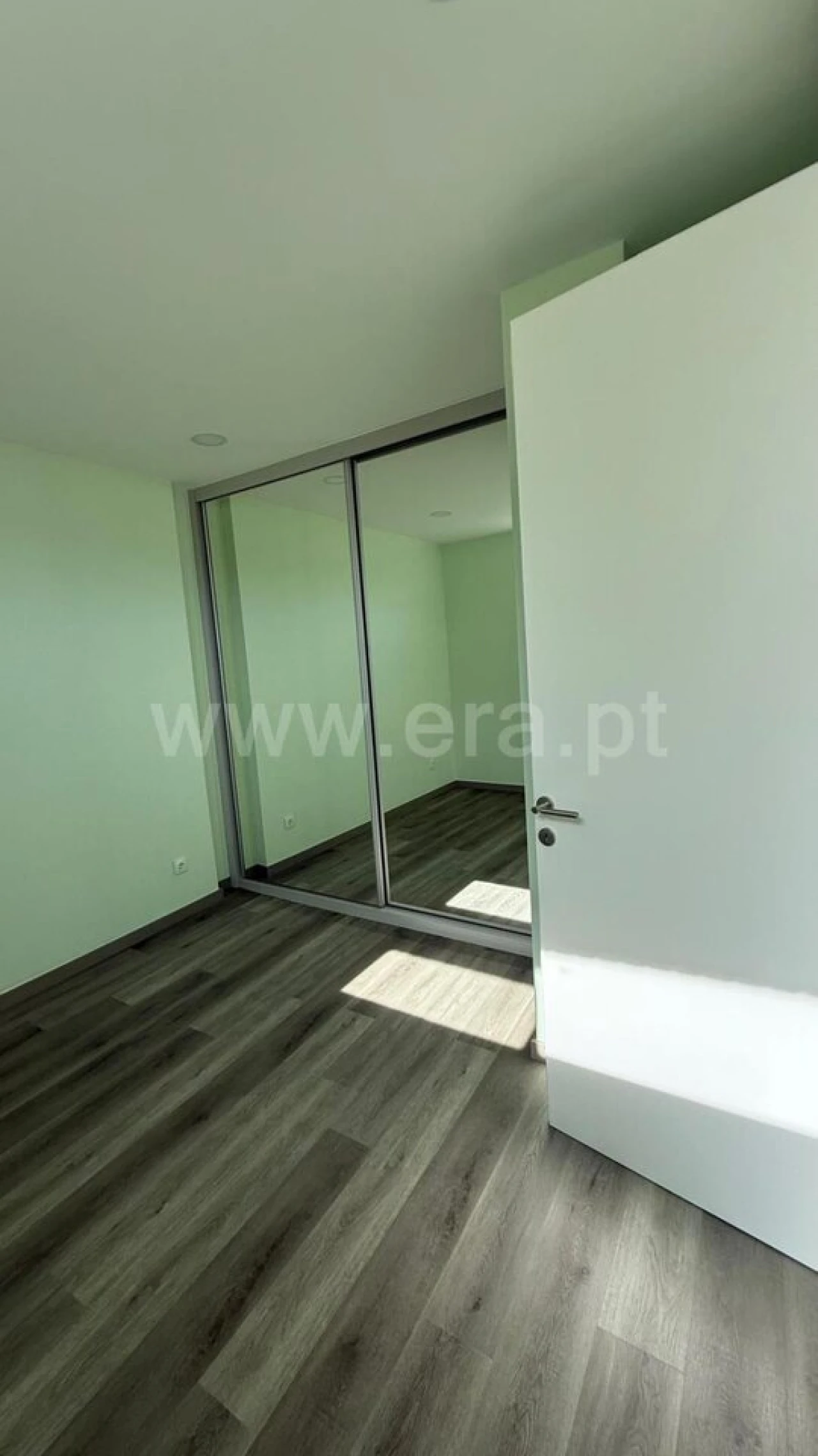 Apartamento T4 para Venda em Mafamude e Vilar do Paraíso Foto 12