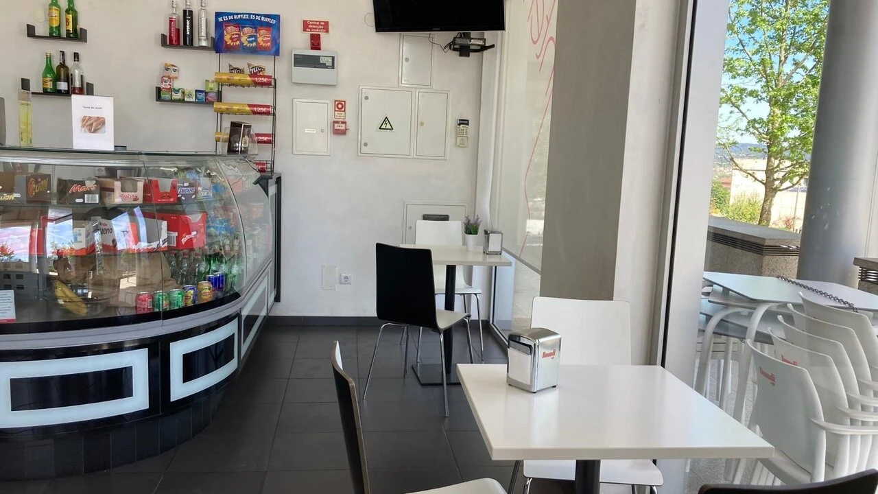 Loja para Arrendamento em Viseu Foto 3