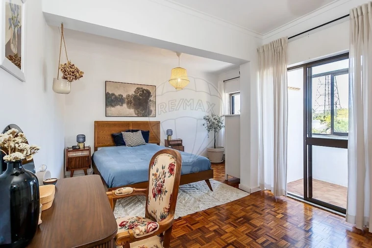 Apartamento T4 para Venda em Vila Franca de Xira Foto 19