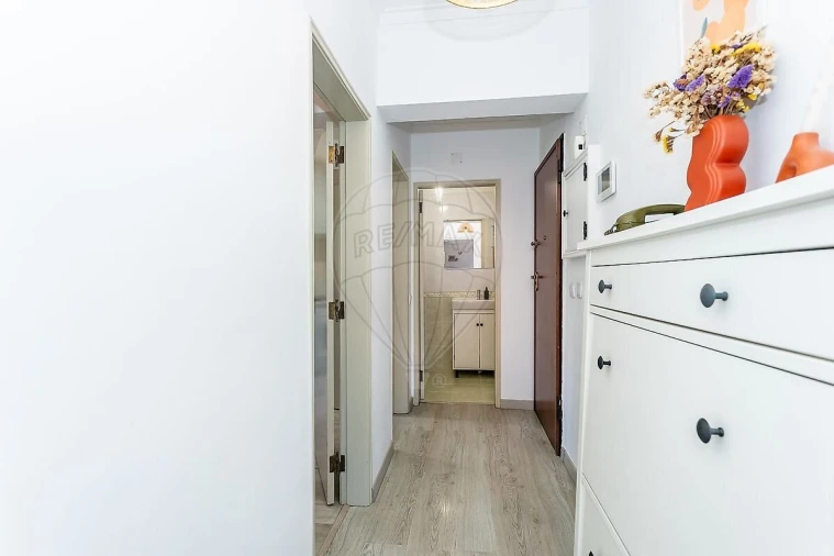 Apartamento T4 para Venda em Vila Franca de Xira Foto 16