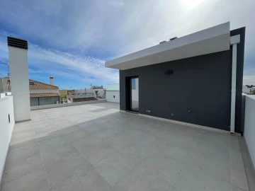 Moradia T3 para Venda em Santa Luzia