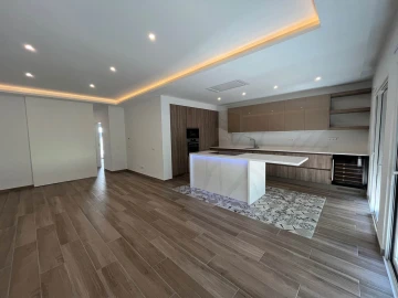 Moradia T3 para Venda em Santa Luzia