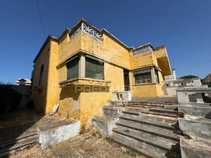 Moradia T5 para Venda em Faro (Sé e São Pedro) Foto 2