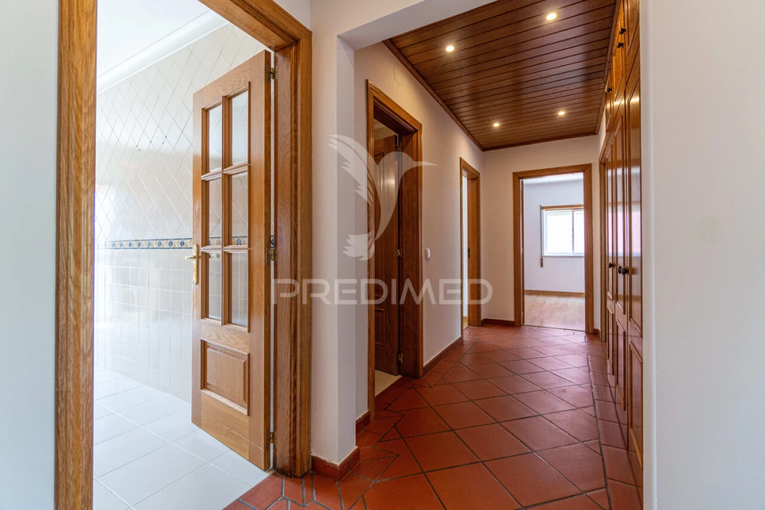 Apartamento T3 para Venda em Sines Foto 4