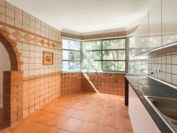 Apartamento T2 para Venda em Algueirão-Mem Martins