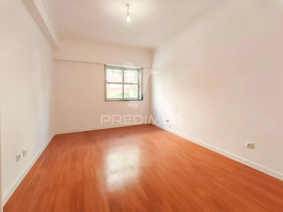 Apartamento T2 para Venda em Algueirão-Mem Martins Foto 21