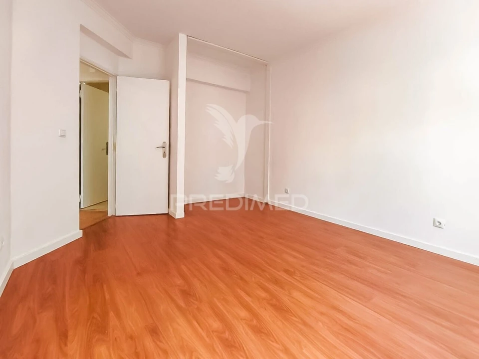 Apartamento T2 para Venda em Algueirão-Mem Martins Foto 15