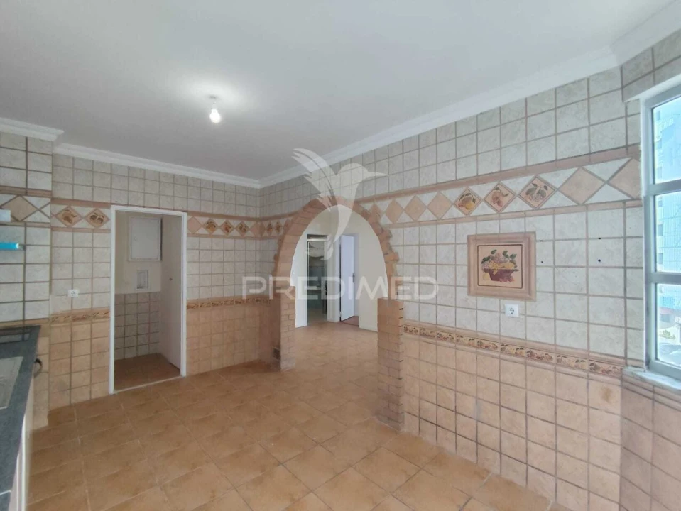 Apartamento T2 para Venda em Algueirão-Mem Martins Foto 11