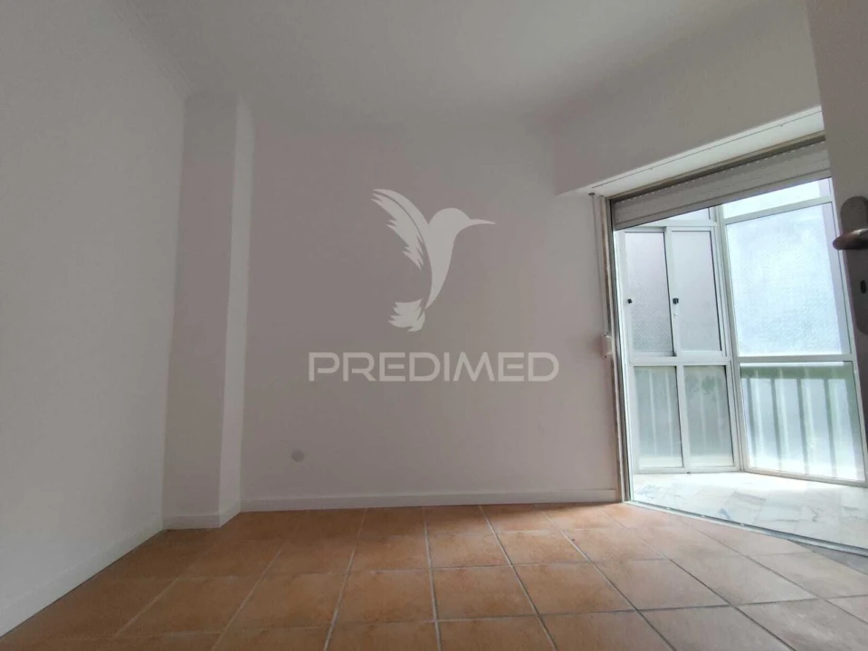 Apartamento T2 para Venda em Algueirão-Mem Martins Foto 22