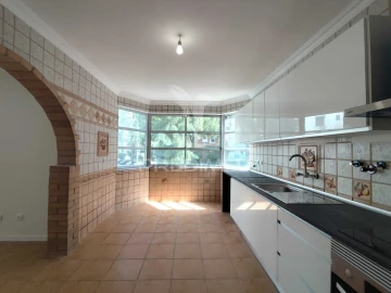 Apartamento T2 para Venda em Algueirão-Mem Martins