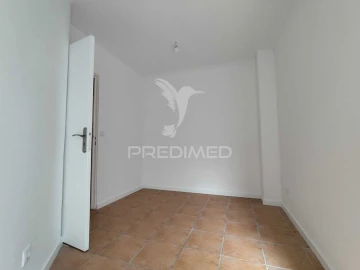 Apartamento T2 para Venda em Algueirão-Mem Martins