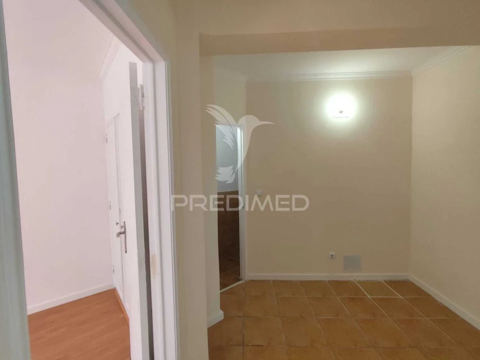 Apartamento T2 para Venda em Algueirão-Mem Martins Foto 32