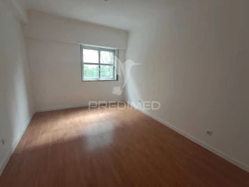 Apartamento T2 para Venda em Algueirão-Mem Martins