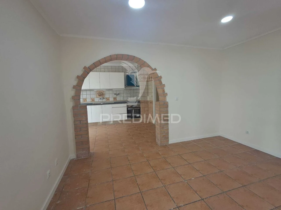 Apartamento T2 para Venda em Algueirão-Mem Martins Foto 5