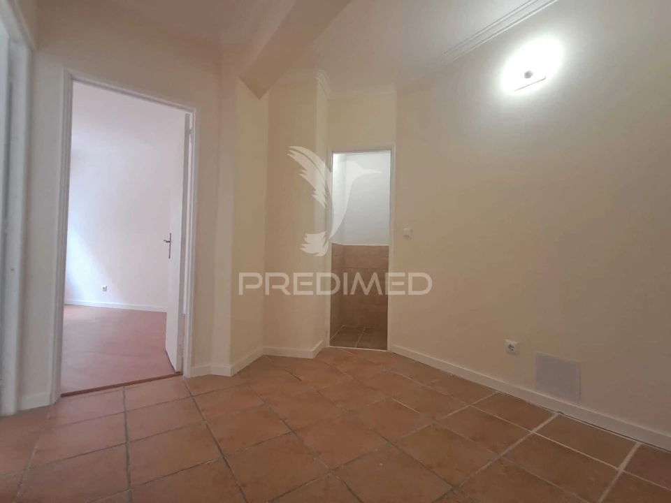 Apartamento T2 para Venda em Algueirão-Mem Martins Foto 9