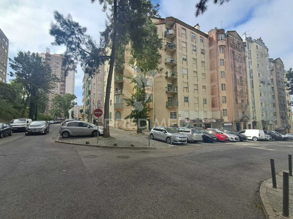 Apartamento T2 para Venda em Algueirão-Mem Martins Foto 22