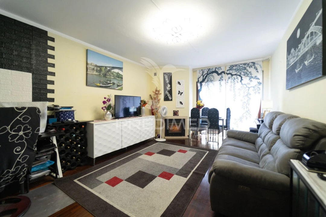Apartamento T2 para Venda em Valongo Foto 4
