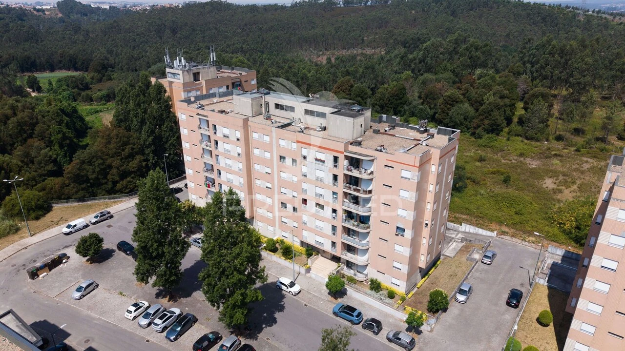 Apartamento T2 para Venda em Valongo Foto 21